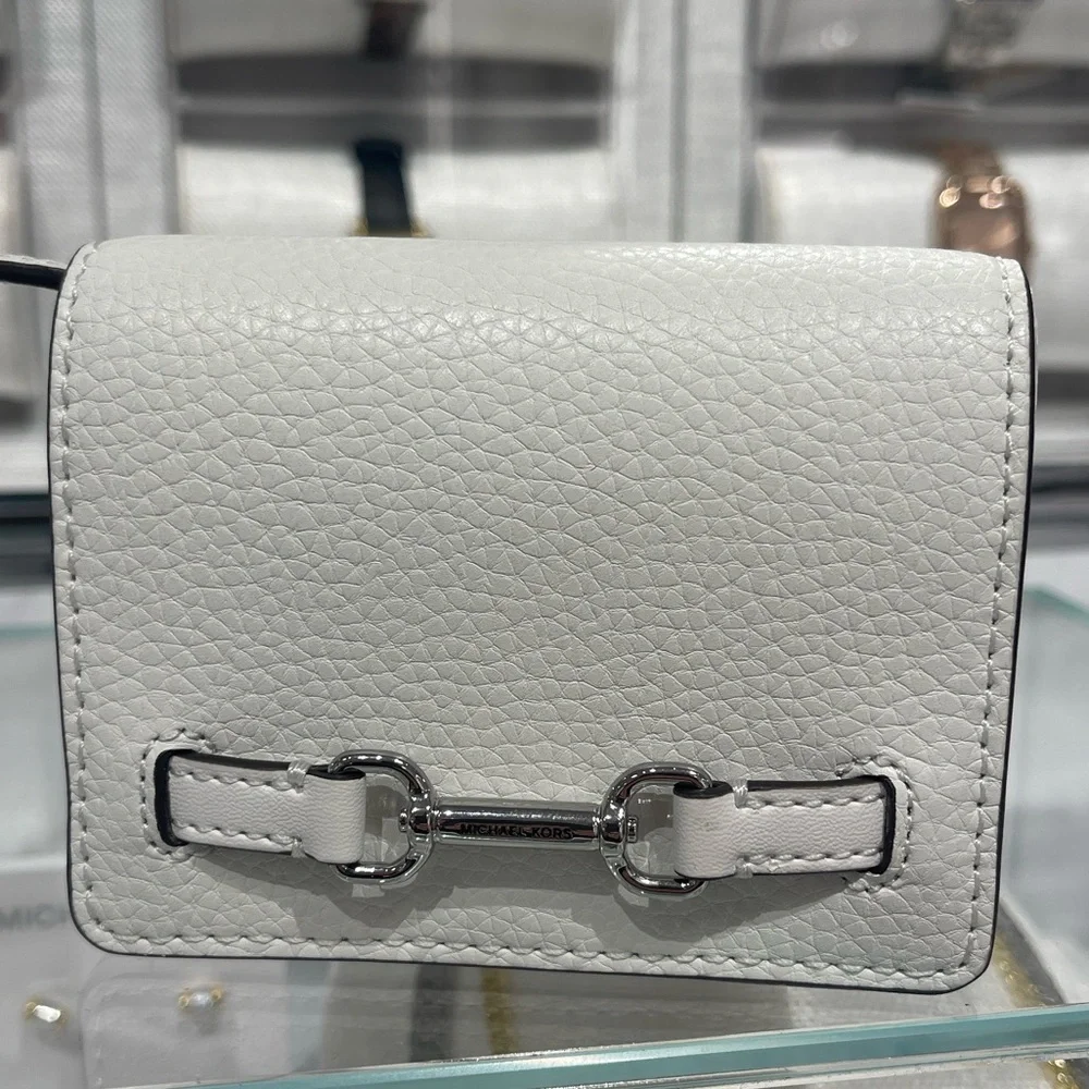 MICHAEL KORS Carson Small Pebbled Leather Wallet
Optic White 
NWT - Picture 9 of 16